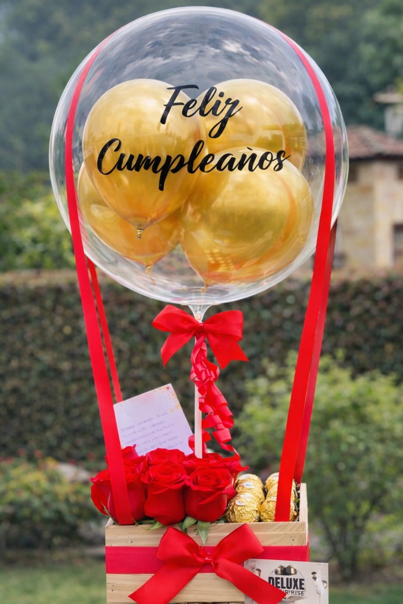 Detalle globo aerostatico rojo con dorado - Deluxe Surprise